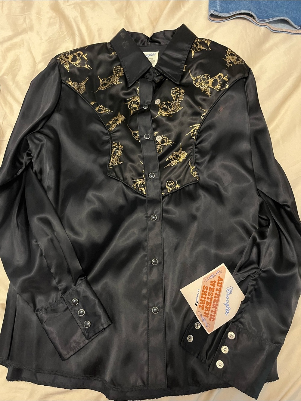 Vintage women’s Wrangler Black Satin Western Shirt with Gold Floral Yoke